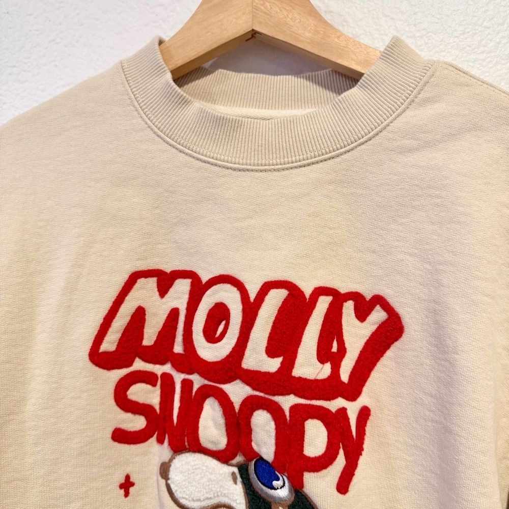 Cream Molly Snoopy Graphic Sweater View 3